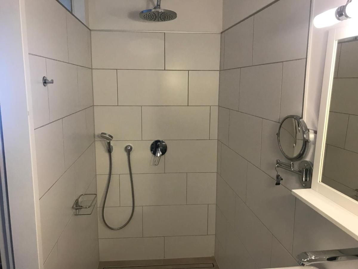 Privatzimmer Augsburg Rechts Der Wertach Apartamento Exterior foto